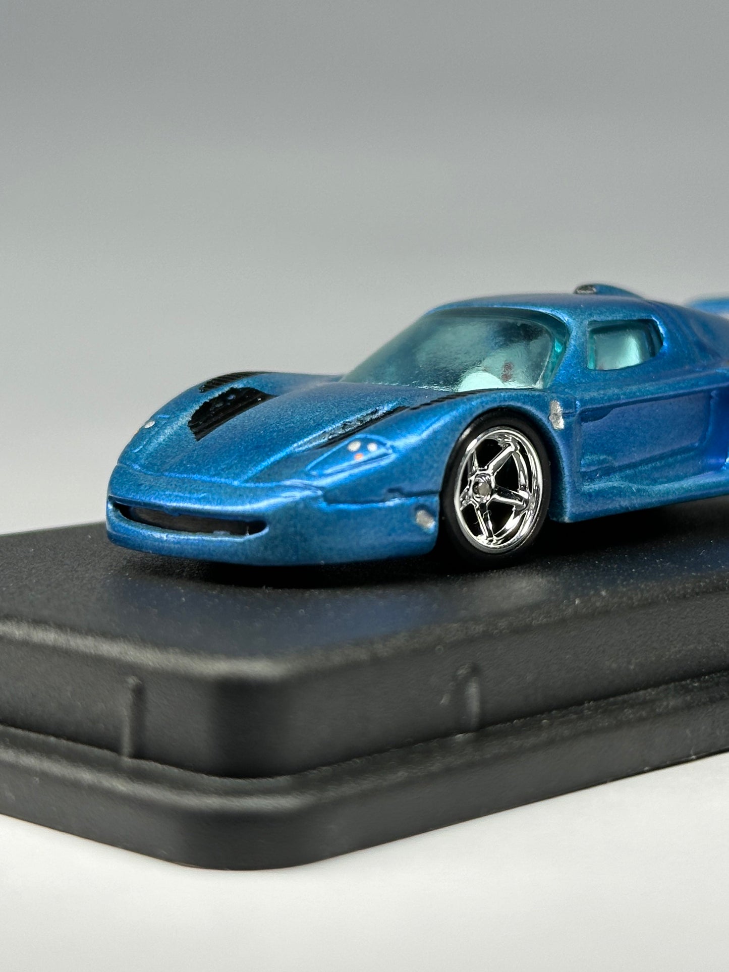 Maserati MC12 "Viento azul"