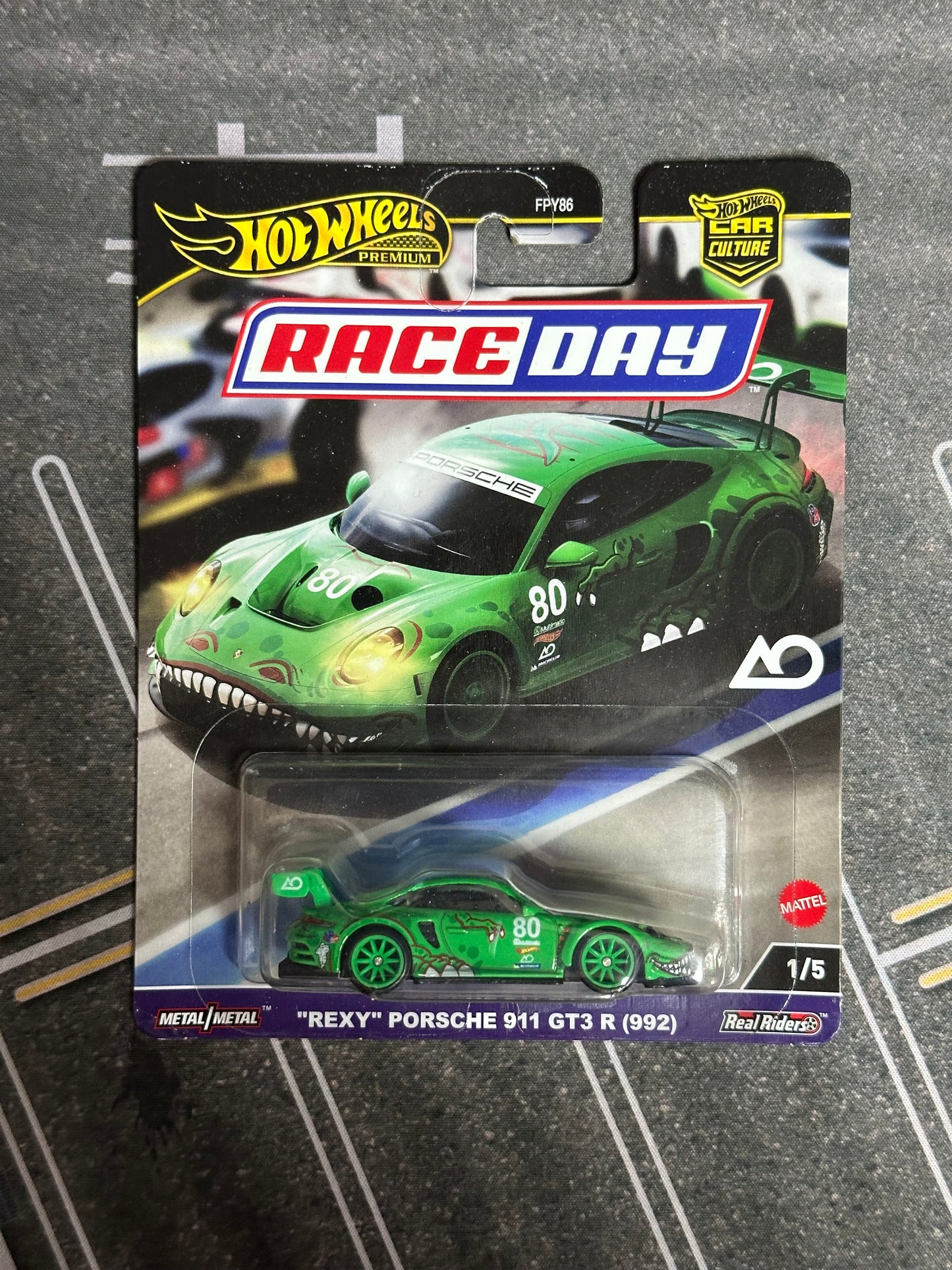 Race Day Premium Set