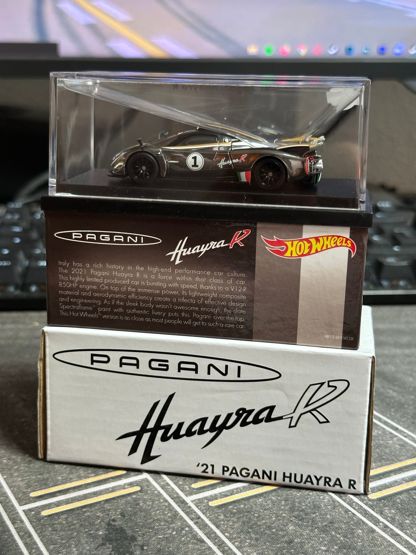 Pagani Huayra R RLC (Gris)