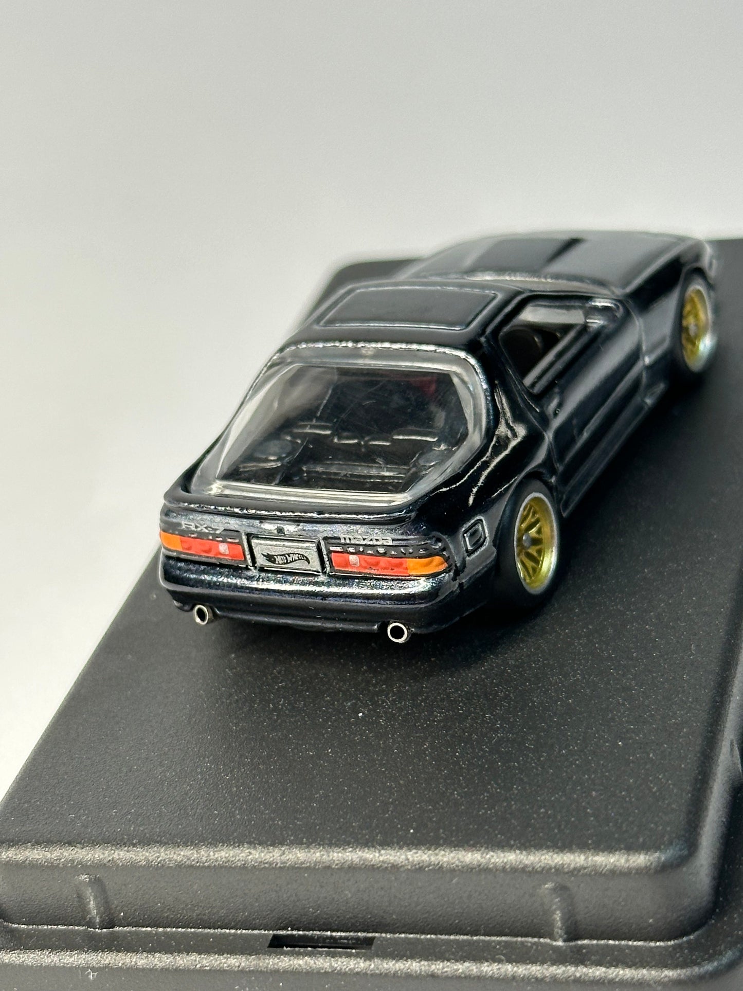 '89 Mazda Savanna RX-7 FC "Gold Phantom"