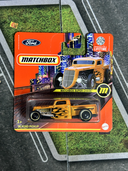 35 Ford Pickup Matchbox Super Chase